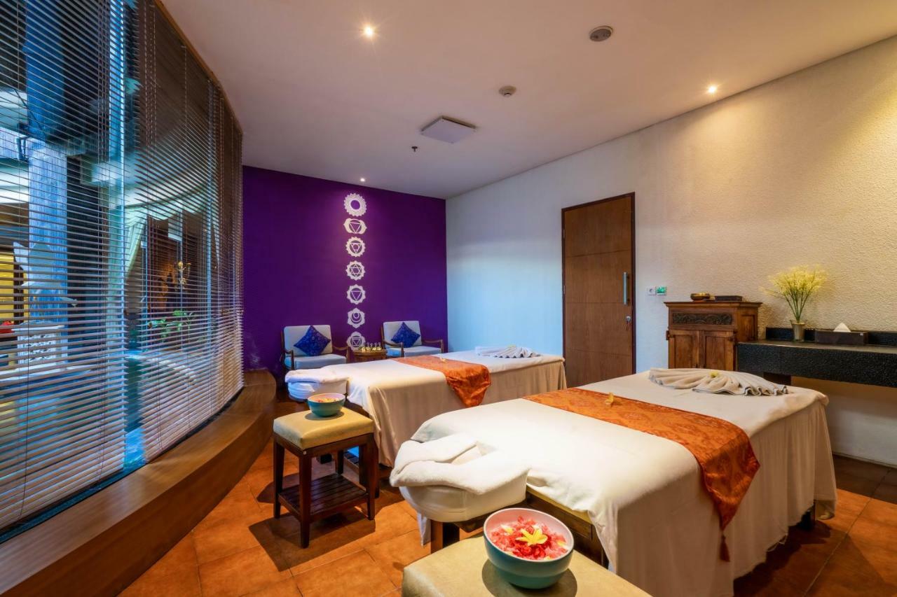 โวค โฮเต็ล แอนด์ สวีทส์ Hotel นูซาดูอา ภายนอก รูปภาพ